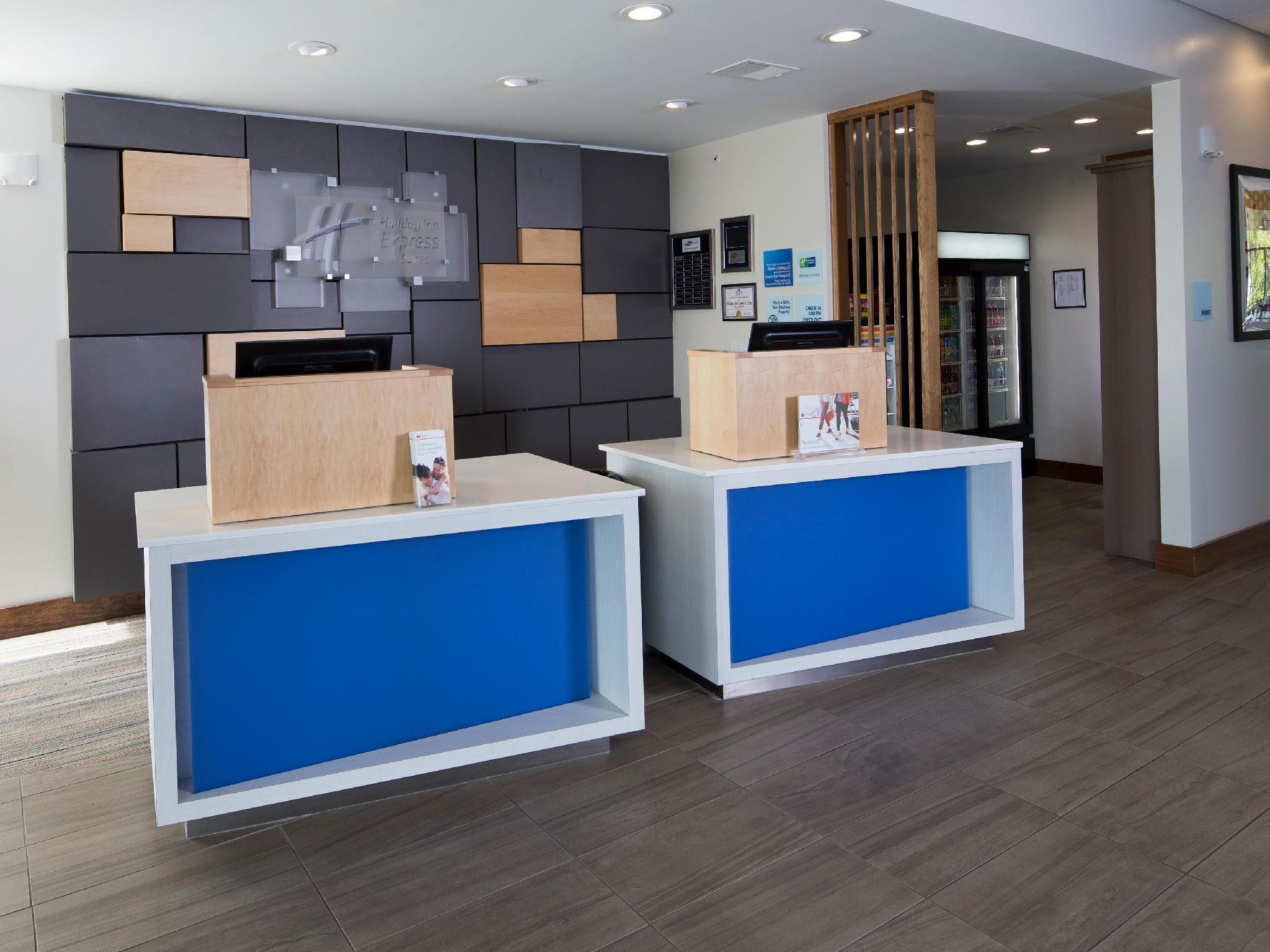 Holiday Inn Express & Suites Alpena - Downtown By Ihg Exteriör bild