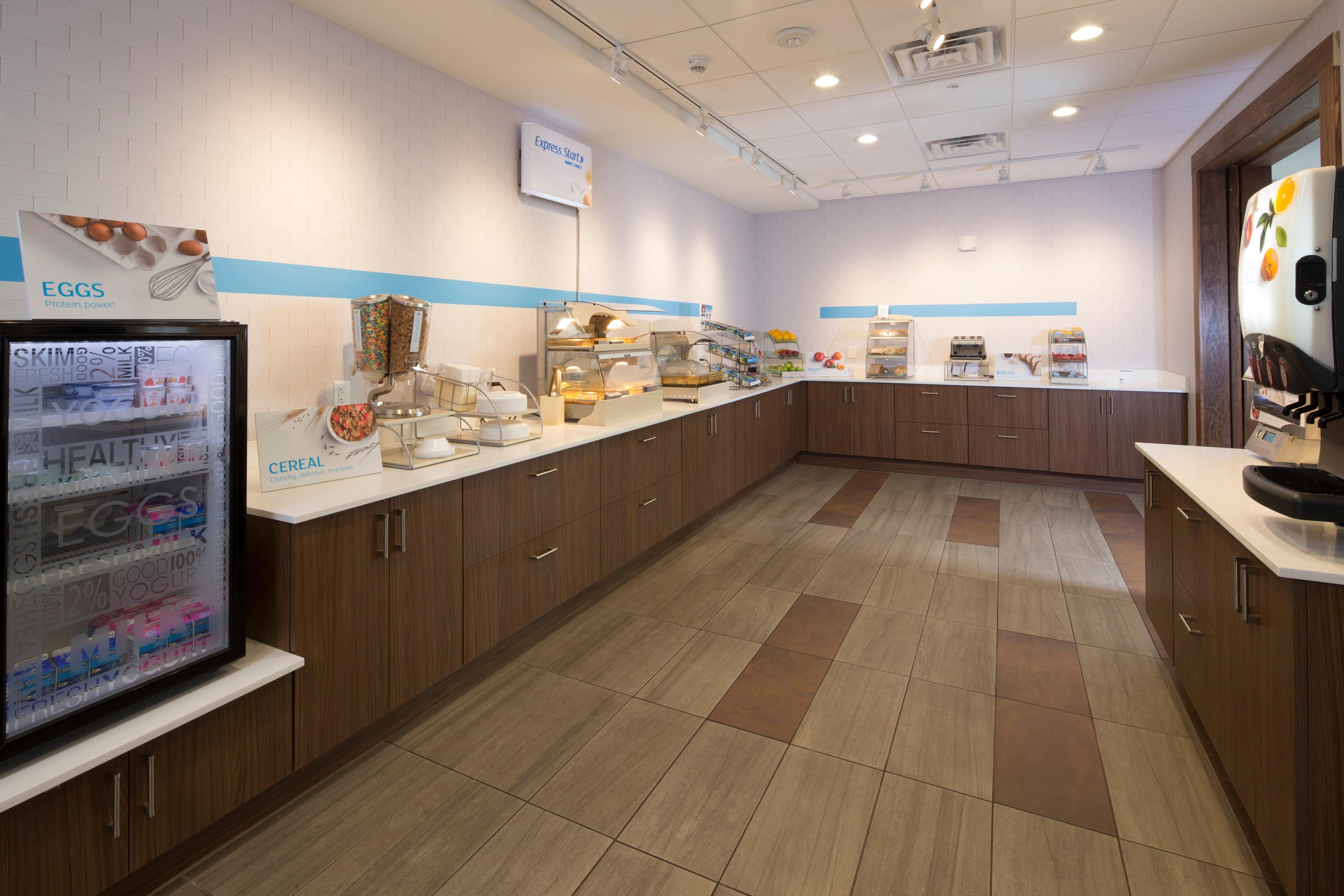 Holiday Inn Express & Suites Alpena - Downtown By Ihg Exteriör bild